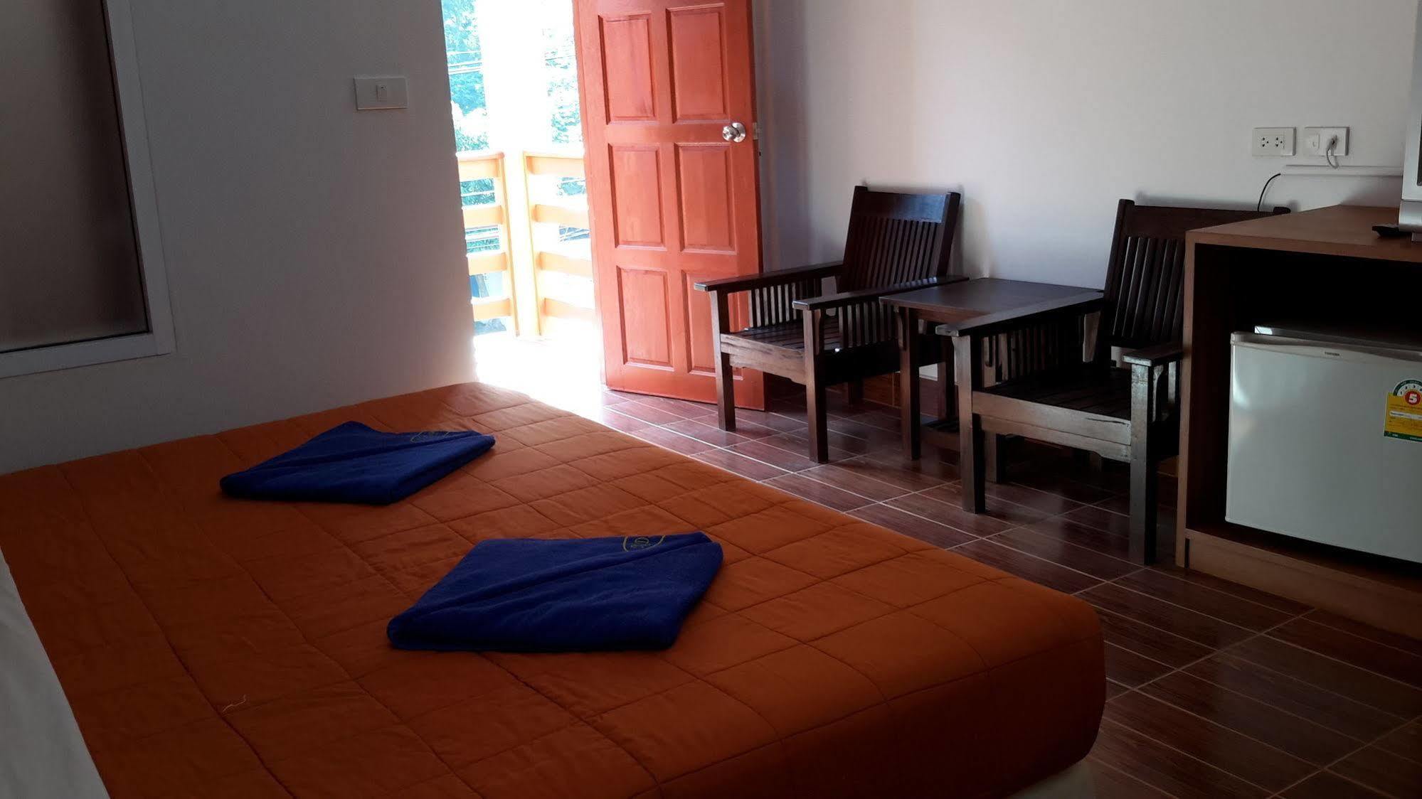 N.D.Hotel Ko Lanta Екстериор снимка